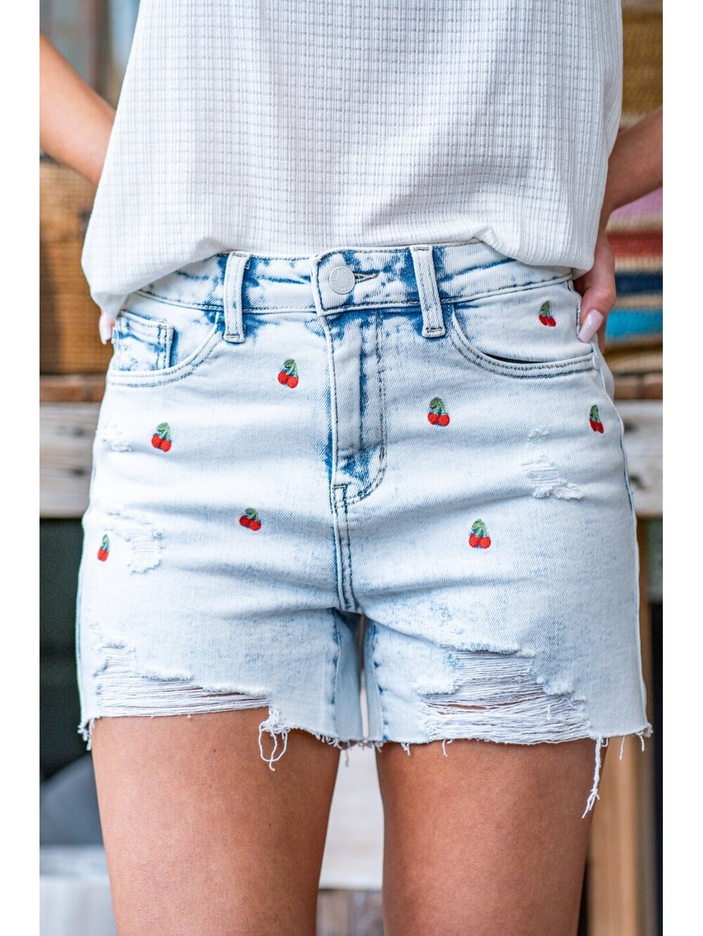 Judy Blue Shorts Womens  XL Embroidered Cherries Denim Jean  Cut Off Acid Wash